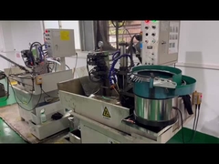 Naalden zonder staart